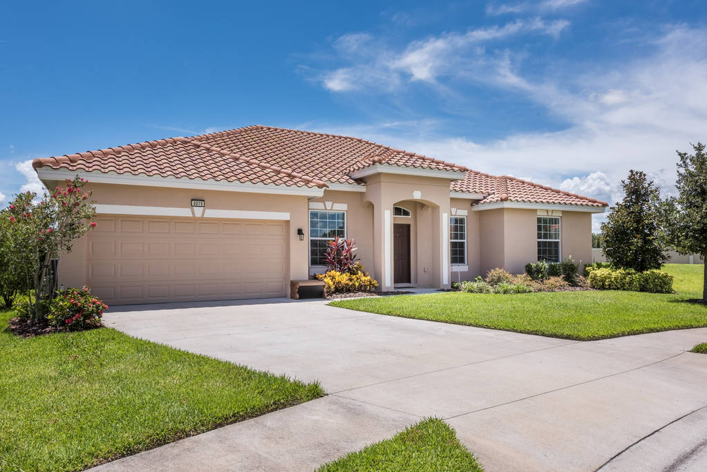 SOLTERRA Resale Home in Orlanfo Florida $380,000