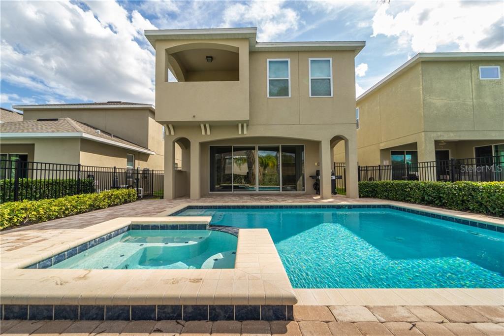 Slide show image of the Orlando Florida Home for Sale 02