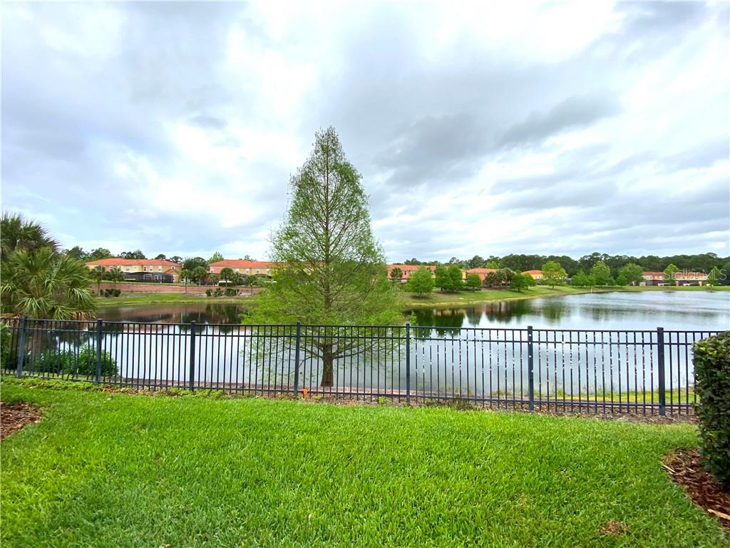 Slide show image of the Orlando Florida Home for Sale 16