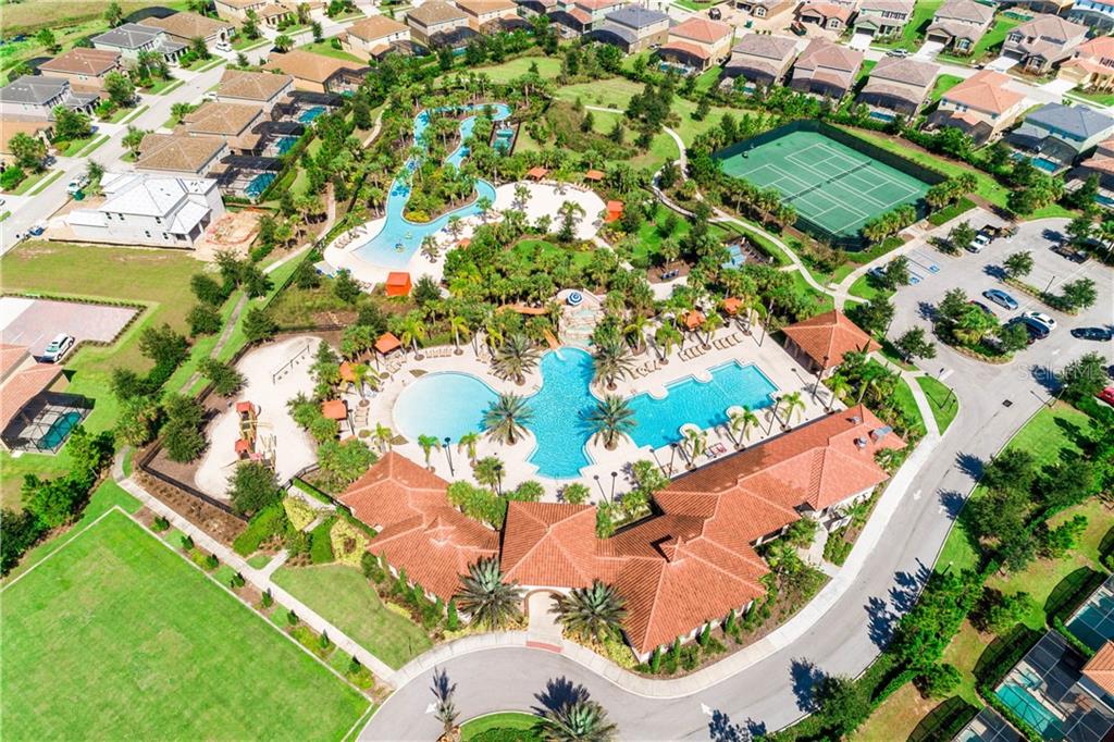 Slide show image of the Orlando Florida Home for Sale 37