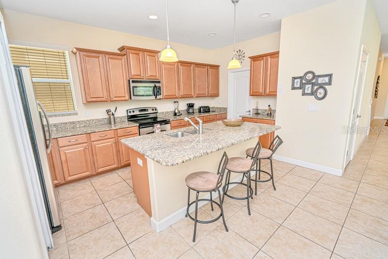 Slide show image of the Orlando Florida Home for Sale 28