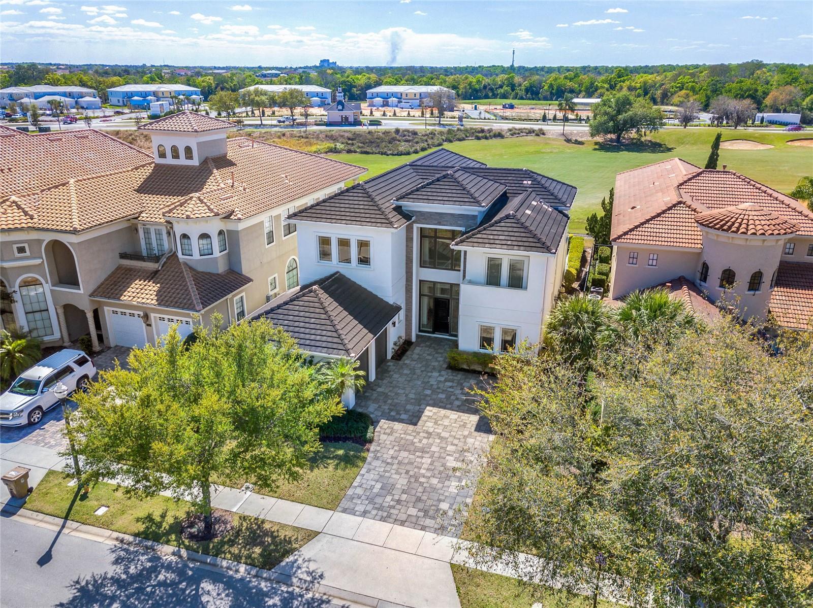 Slide show image of the Orlando Florida Home for Sale 61