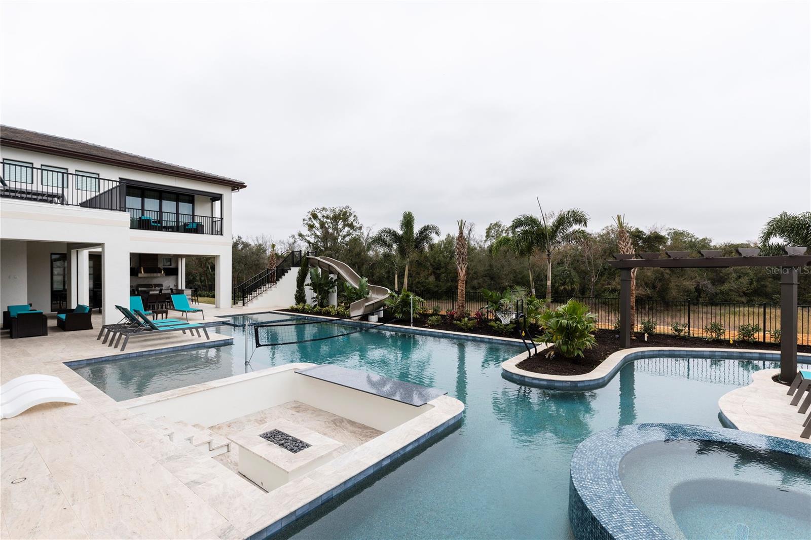 Slide show image of the Orlando Florida Home for Sale 75