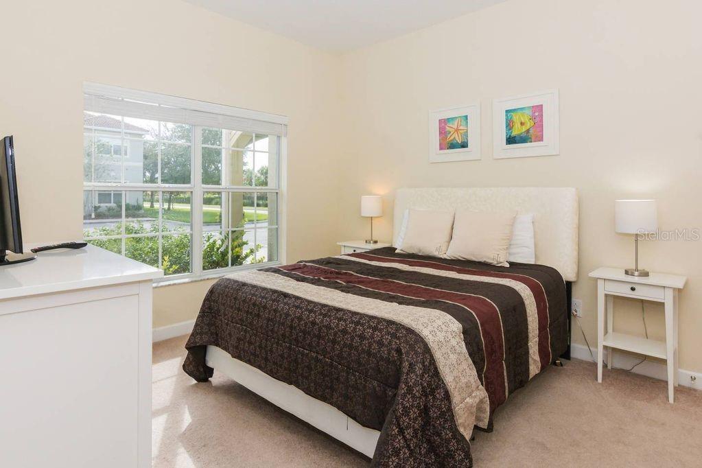 Slide show image of the Orlando Florida Home for Sale 17